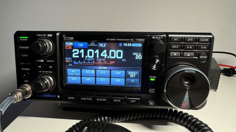 Photo of Icom IC-7300